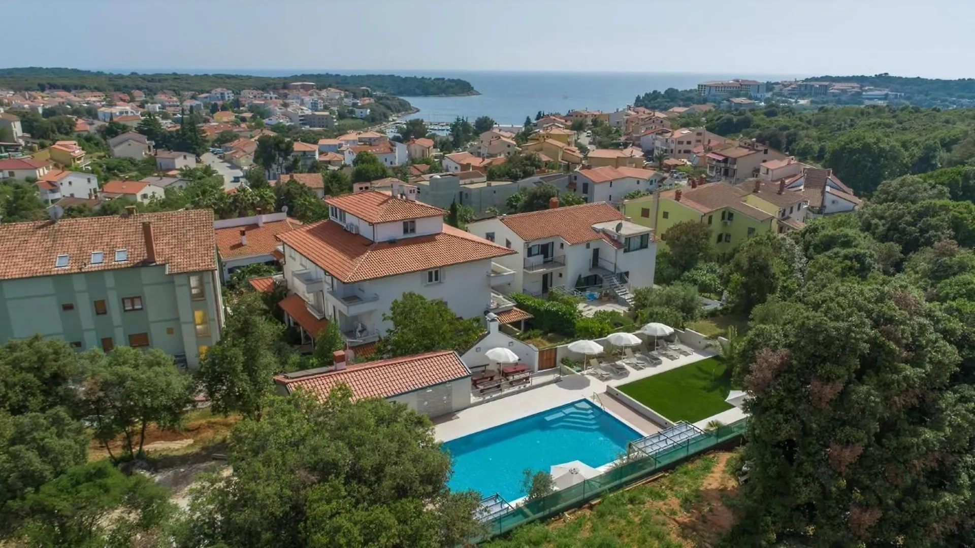 Apartamento Wohnung Mit Gemeinschaftlichem Pool Und Grill Pula